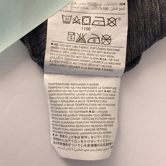 Old Navy T-Shirt Women's Small Gray Active Semi Fitted Tee Mesh - Picture 6 of 6